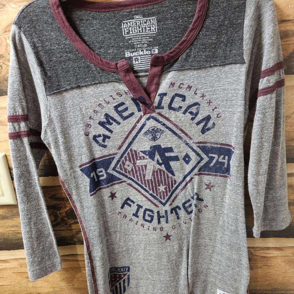 American fighter 3/4 sleeve shirt.